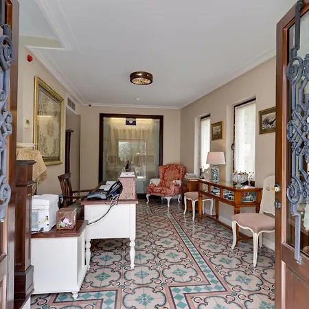 Akanthus Ephesus Hotell 3*