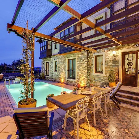 أكانتوس إفيسوس فندق 3*