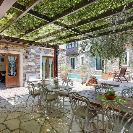 أكانتوس إفيسوس 3*